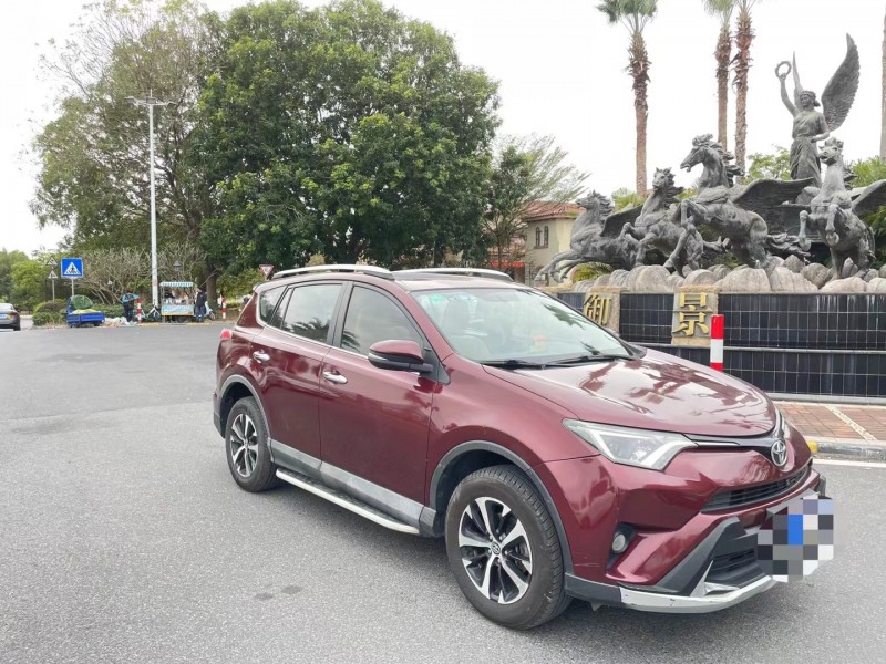 广州17年丰田RAV4荣放2