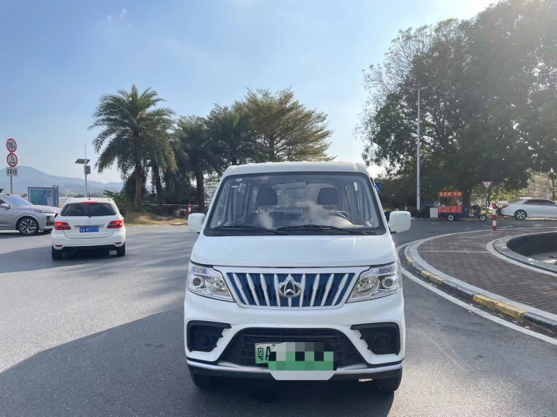 广州23年长安汽车睿行1