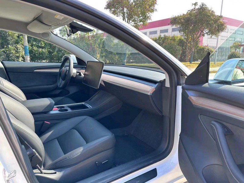 鹽城23年特斯拉MODEL 35