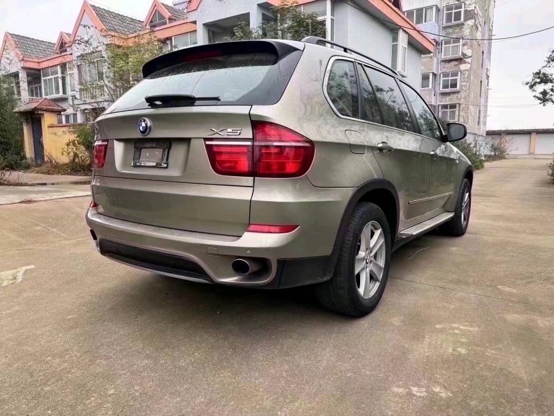 东营13年宝马X58