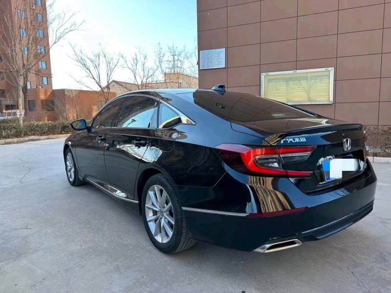 邢台23年本田雅阁4