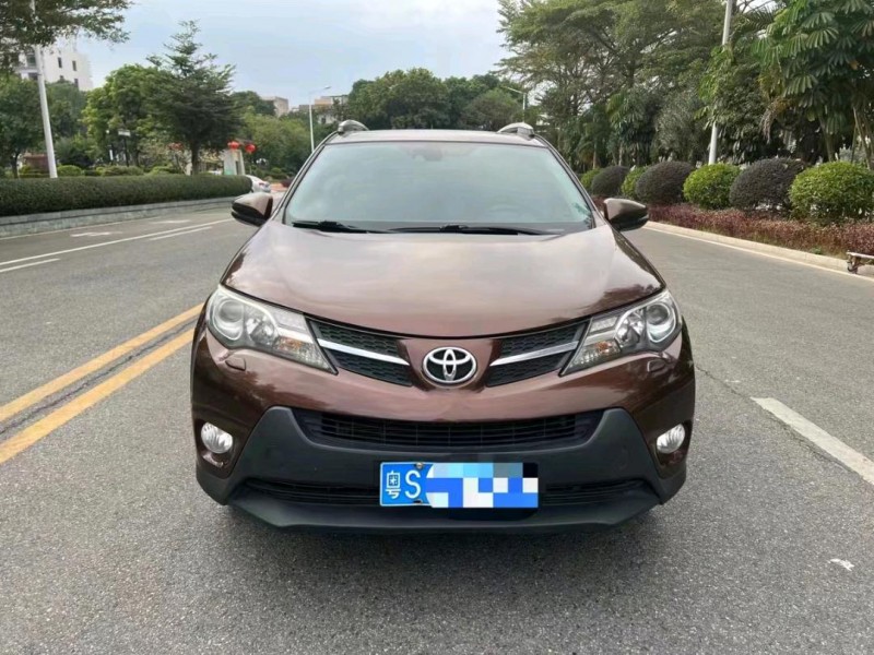 珠海14年丰田RAV4荣放1