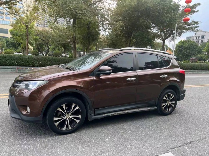 珠海14年丰田RAV4荣放3