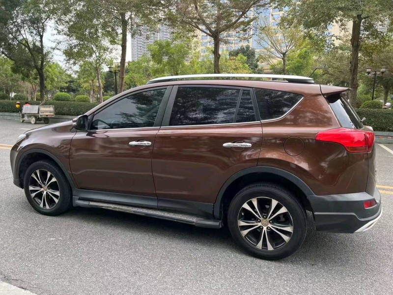 珠海14年丰田RAV4荣放9