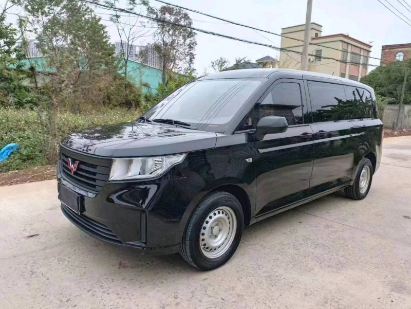 深圳23年五菱汽車征程3