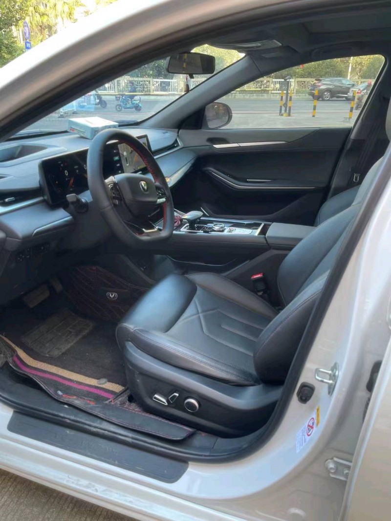 珠海23年长安汽车锐程CC8