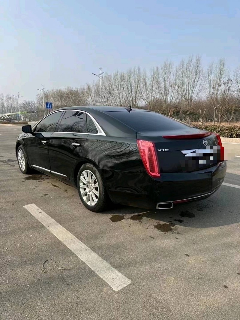 枣庄13年凯迪拉克XTS8