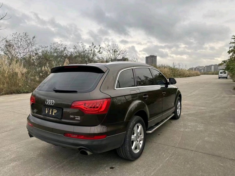 广州15年奥迪Q79