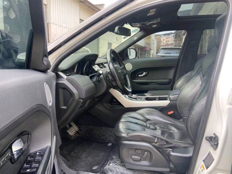 广州12年路虎极光3