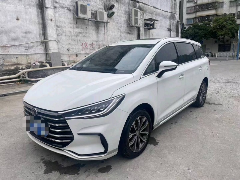 广州21年比亚迪宋2