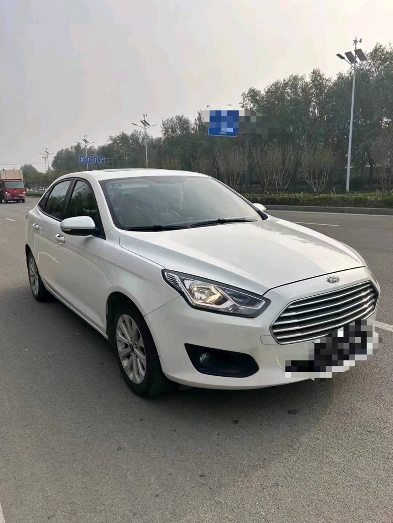 枣庄18年福特福睿斯2