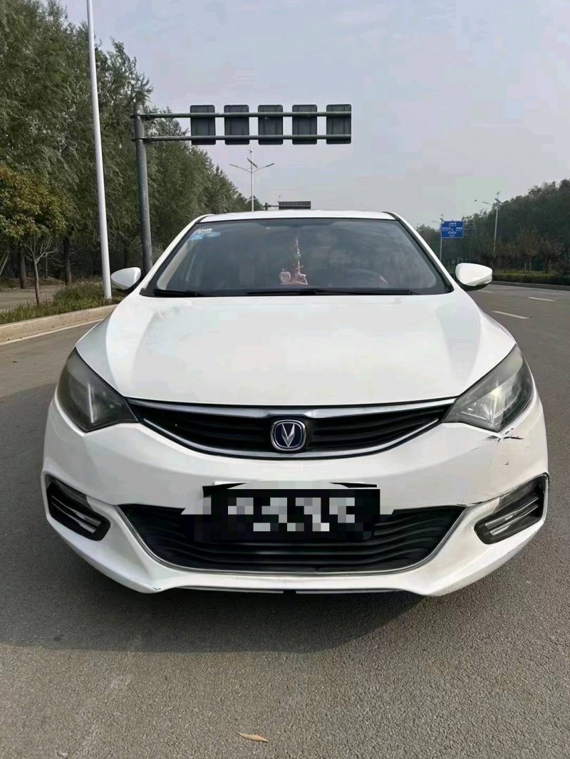 枣庄15年长安汽车逸动1