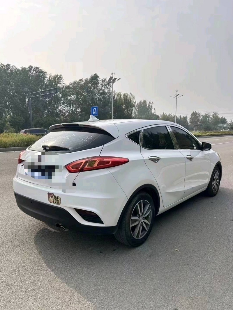 枣庄15年长安汽车逸动9