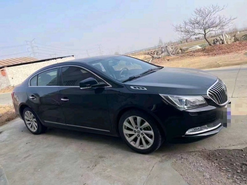 青岛15年别克君越2