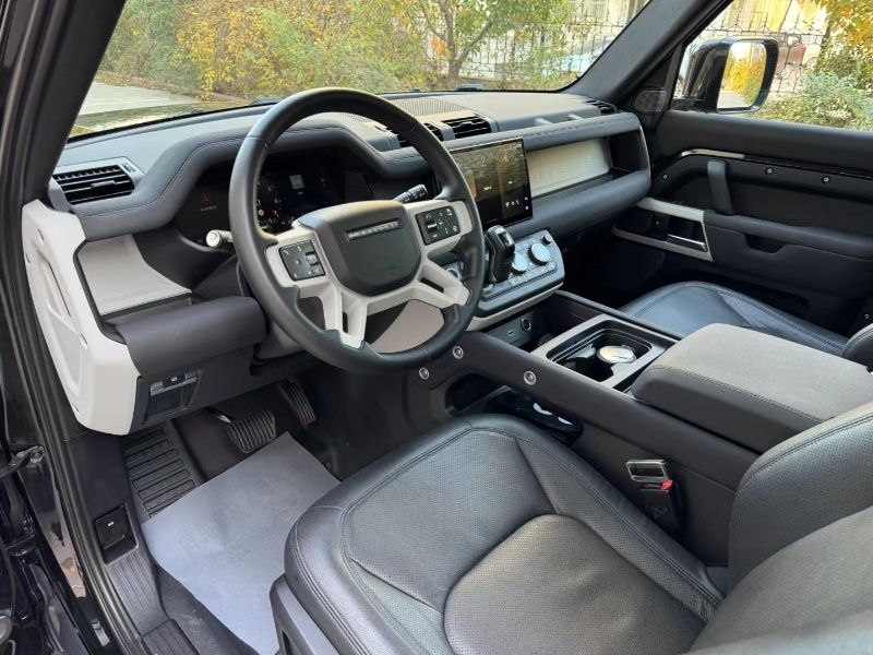 邯郸23年路虎卫士9