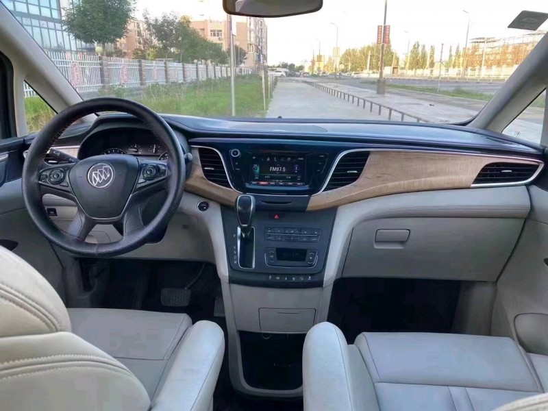 济南18年别克GL85