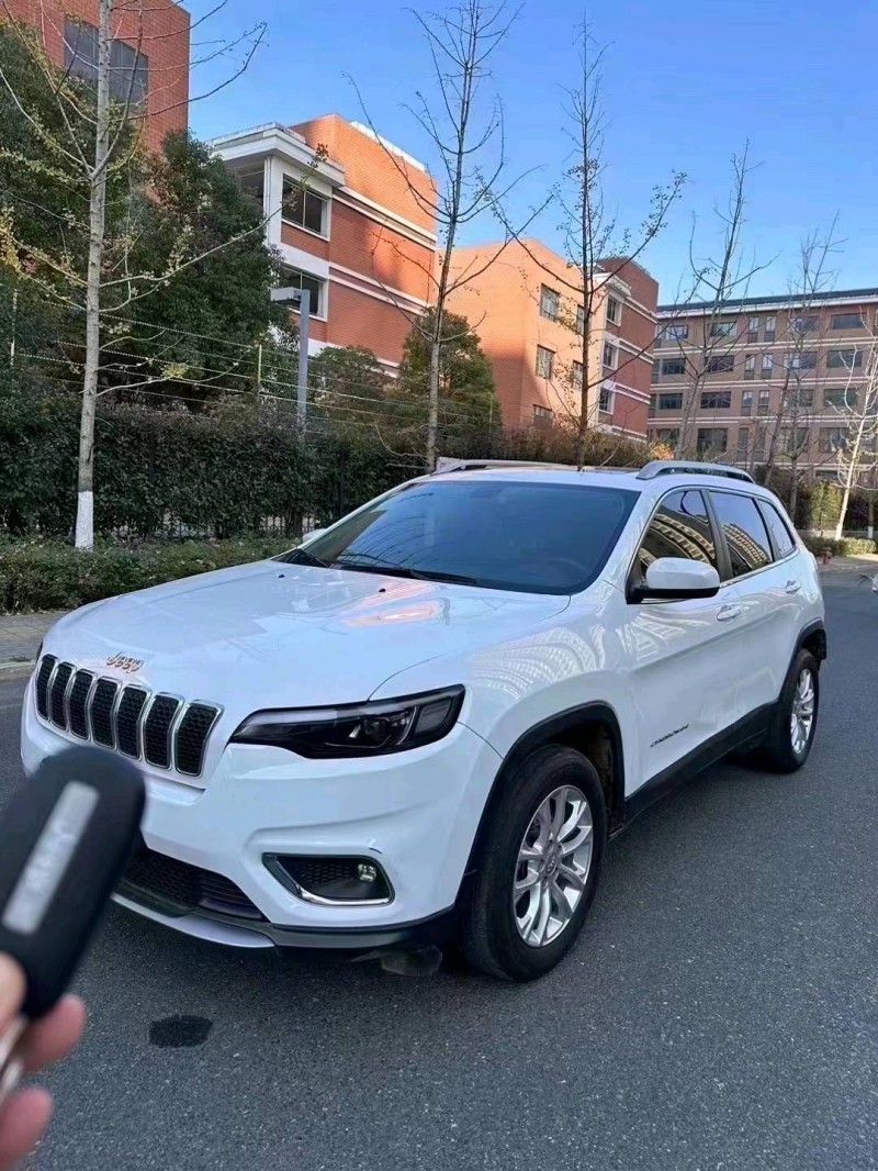 广州20年Jeep自由光2