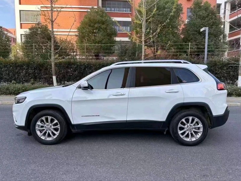 广州20年Jeep自由光4