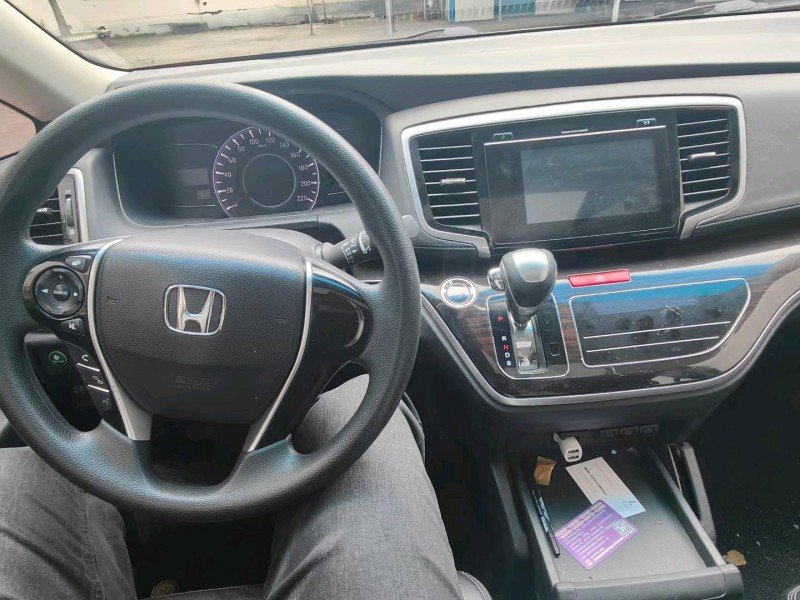 武汉19年本田奥德赛2