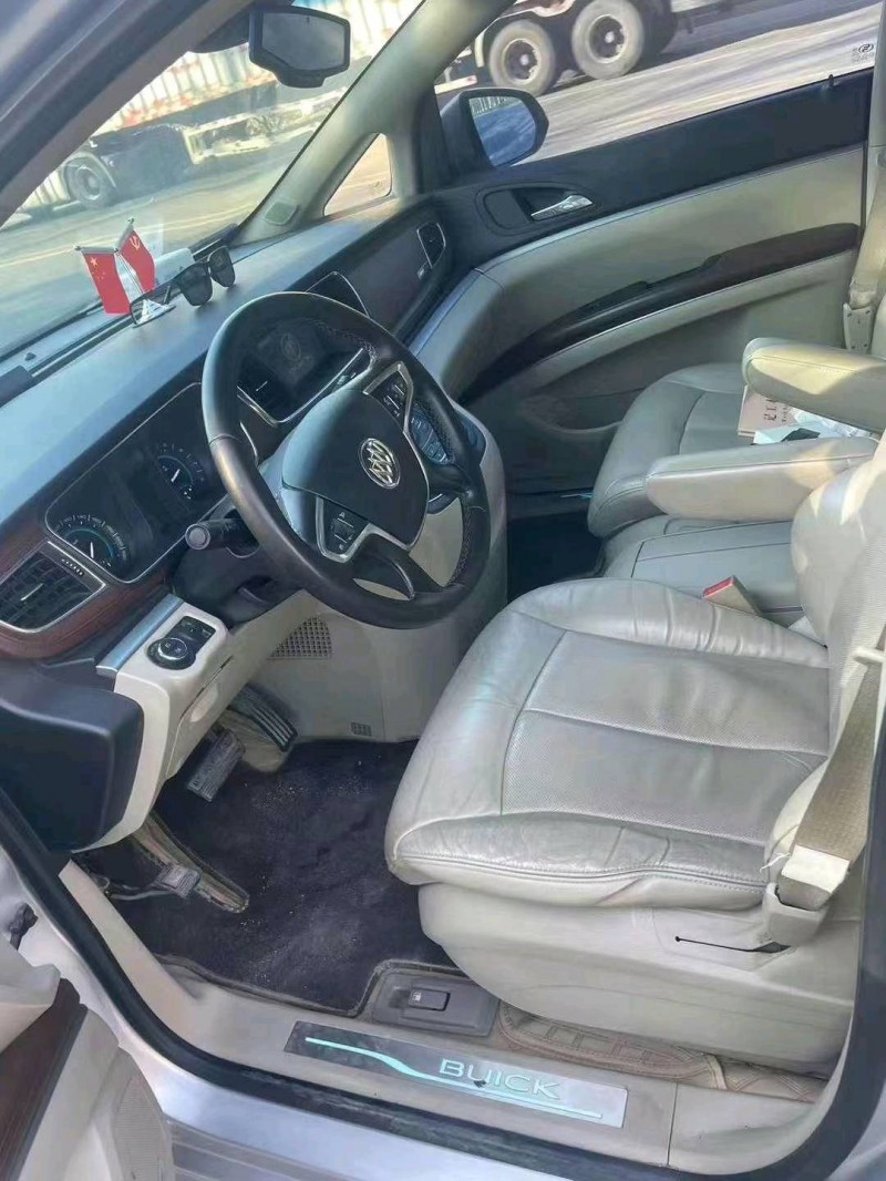 淄博15年别克GL88