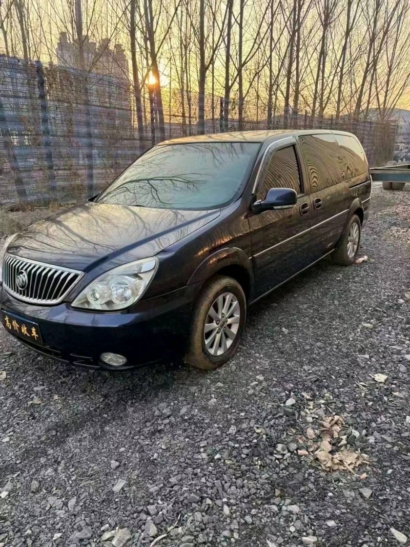 菏泽13年别克GL82