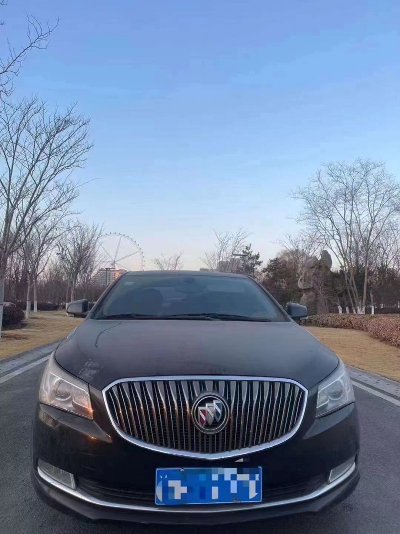 济宁14年别克君越1