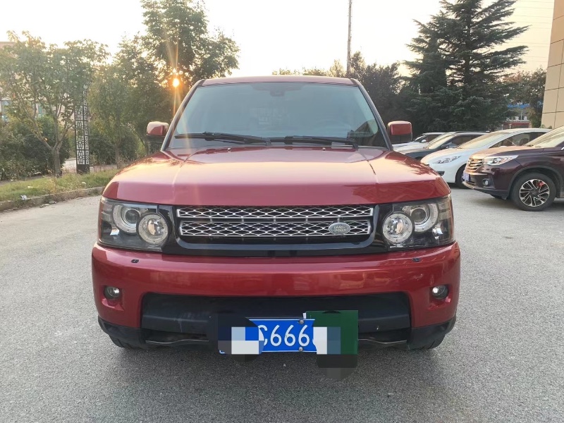 青岛12年路虎揽胜运动1