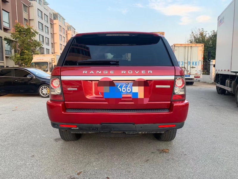 青岛12年路虎揽胜运动2