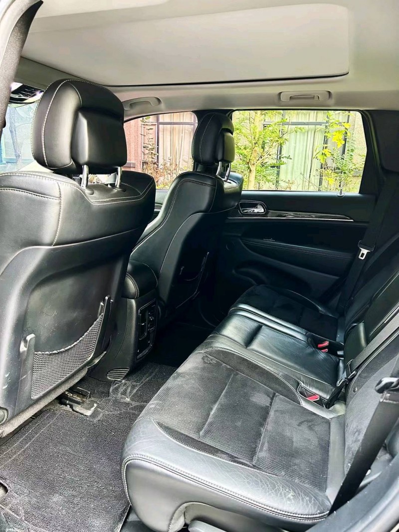 烟台12年Jeep大切诺基7