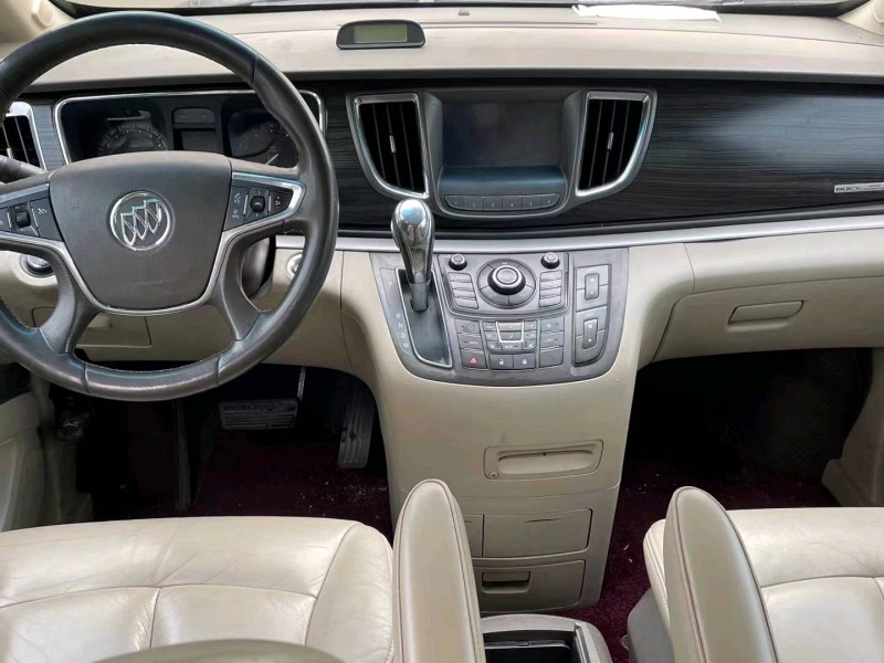 枣庄13年别克GL88