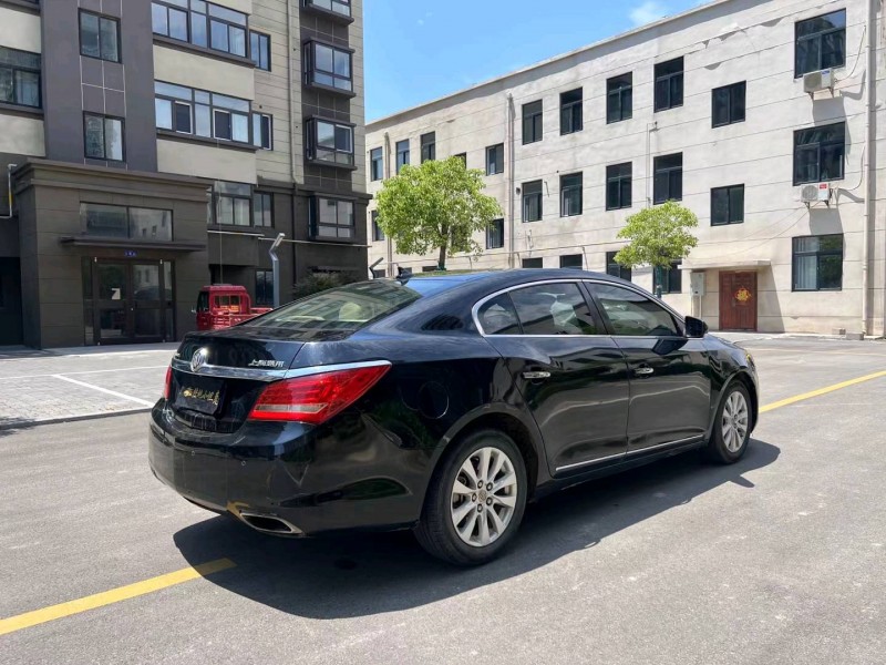 徐州15年别克君越8