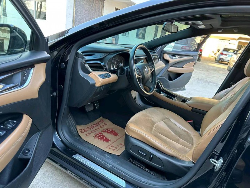 徐州17年别克君越8