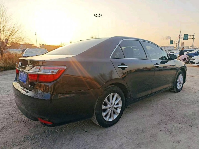 洛阳17年丰田凯美瑞5