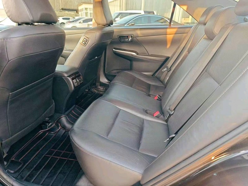 洛阳17年丰田凯美瑞8