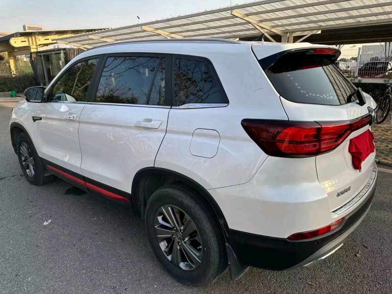 宜昌21年長安汽車CS755