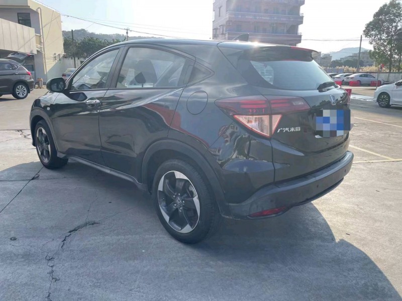 深圳17年本田缤智3