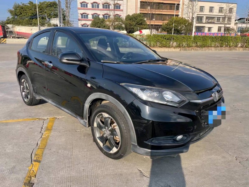 深圳17年本田缤智4