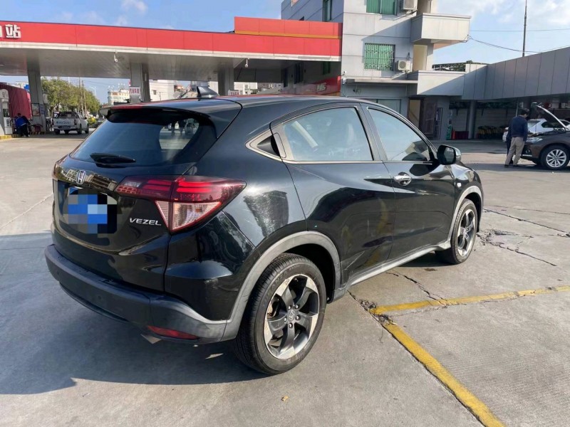 深圳17年本田缤智7