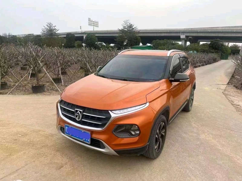 深圳17年寶駿5103