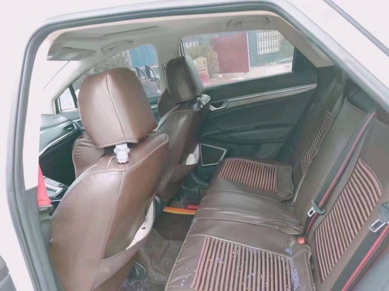 洛阳21年吉利帝豪GS2