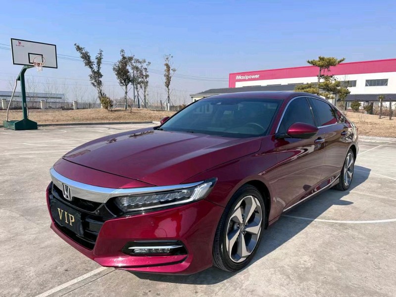 盐城18年本田雅阁2