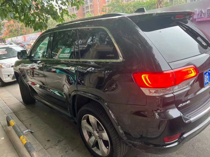衡陽16年Jeep大切諾基2