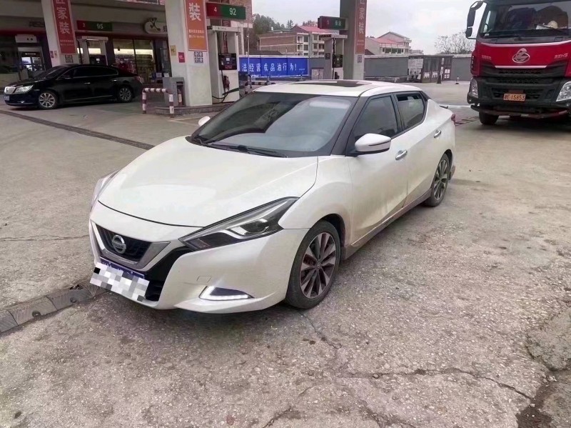 衡陽18年日產藍鳥5