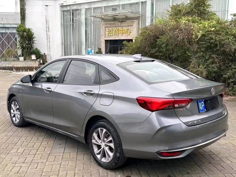 汕头21年别克威朗5