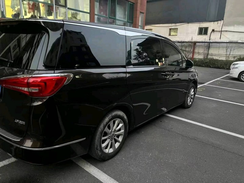 枣庄18年别克GL84