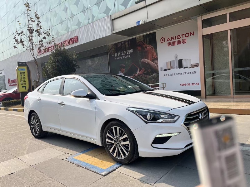 武汉18年现代名图1