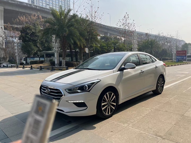 武汉18年现代名图3