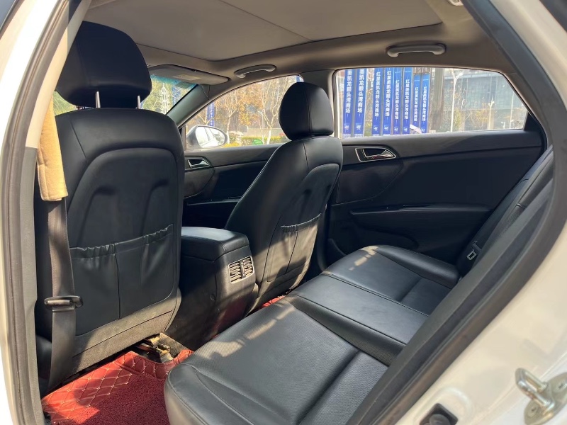 武汉18年现代名图9