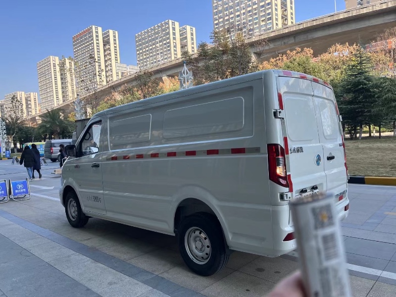 武汉23年东风御风4