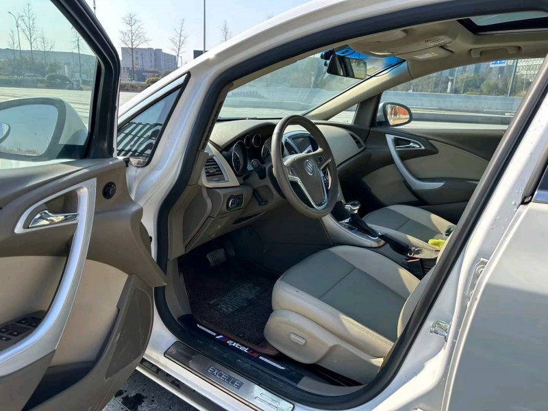 盐城14年别克英朗GT5